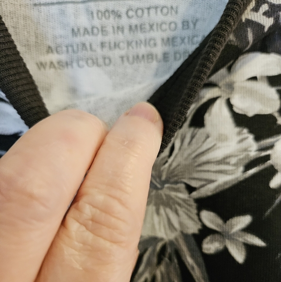 NWOT Assholes Live Forever Tee- XL - Picture 3 of 4